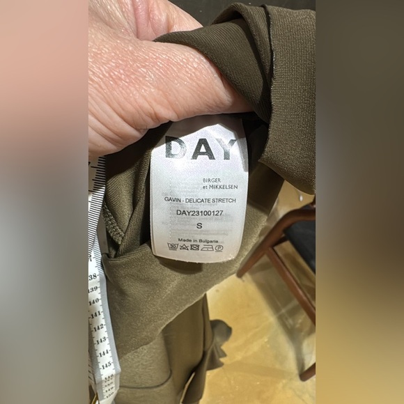 Day Birger et Mikkelsen Elegant Brown Long Sleeve turtleneck blouse size S - Picture 4 of 5